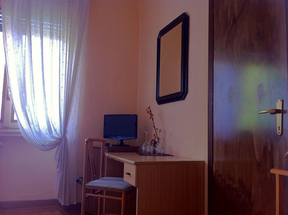 Guest House Villa De Ros Salo Ngoại thất bức ảnh