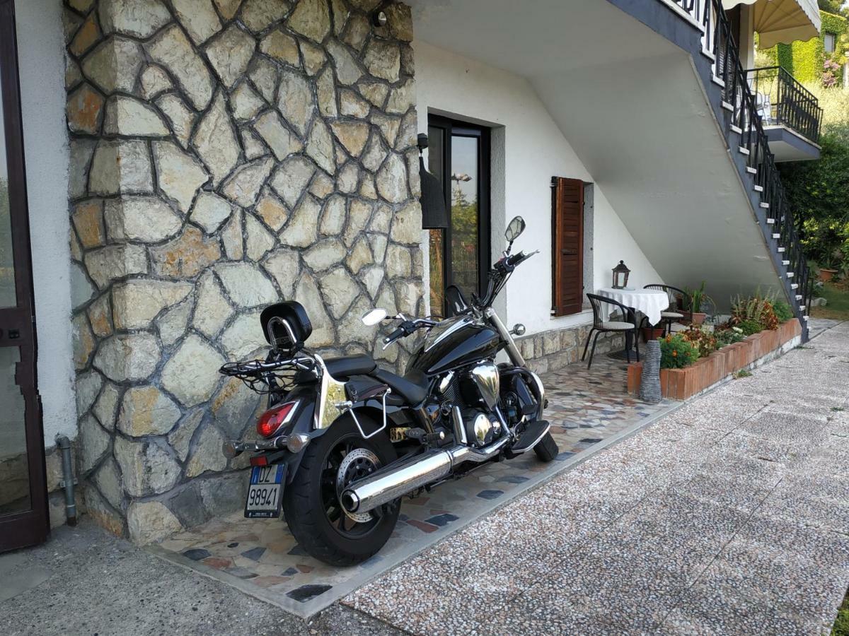 Guest House Villa De Ros Salo Ngoại thất bức ảnh